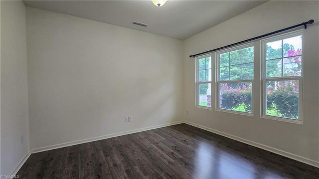 489 Green Arbor Lane, Winston-salem, NC 27103