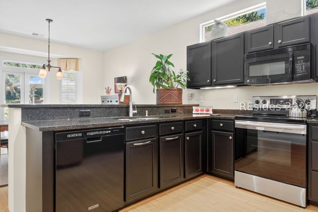 212 Benjamin Seabrook Ct, Bluffton, SC 29909