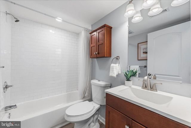 7400 BELCLARE RD, Baltimore, MD 21222