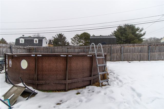 2 Kings Forest Lane, West Warwick, RI 02893