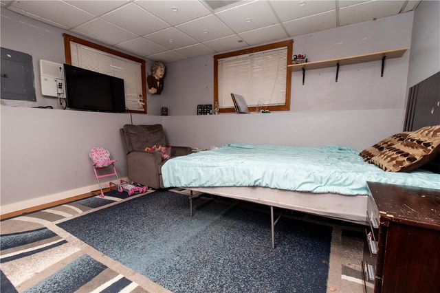 2 Kings Forest Lane, West Warwick, RI 02893