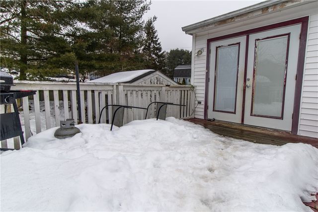 2 Kings Forest Lane, West Warwick, RI 02893