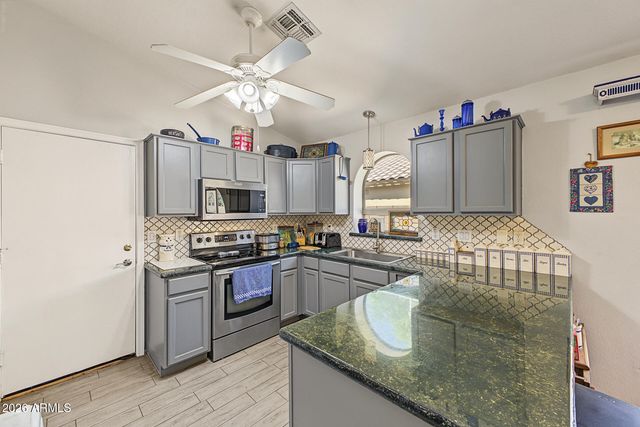 96 W DEXTER Way, San Tan Valley, AZ 85143
