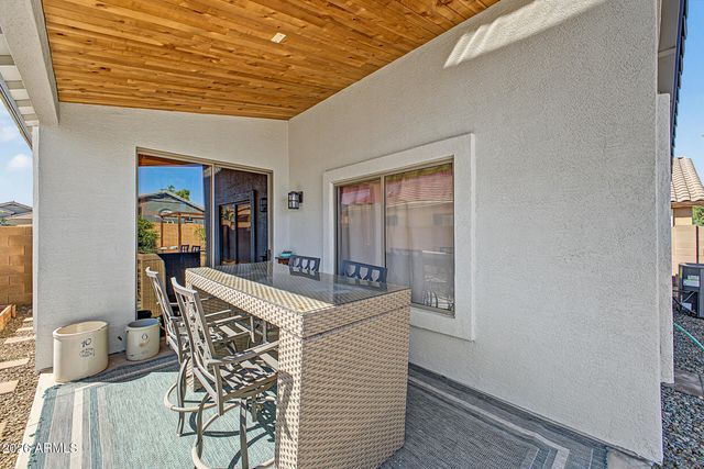 96 W DEXTER Way, San Tan Valley, AZ 85143