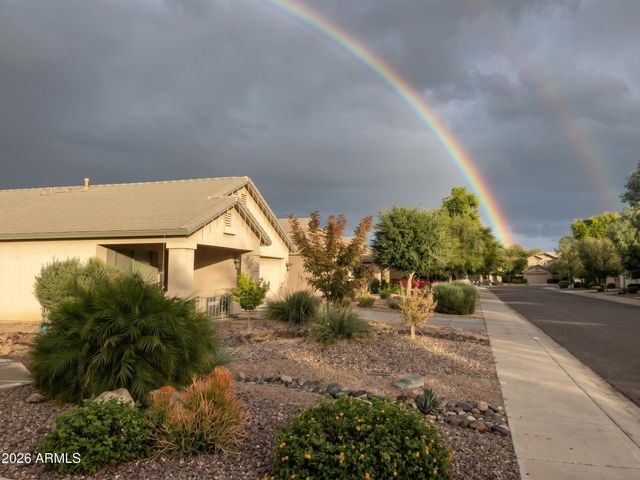 96 W DEXTER Way, San Tan Valley, AZ 85143