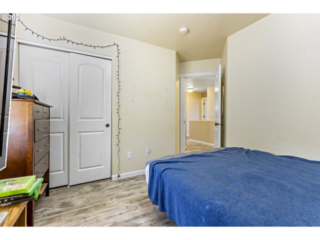 891 Kentucky Ave, Coos Bay, OR 97420