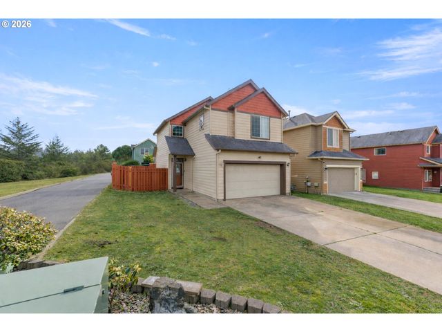 891 Kentucky Ave, Coos Bay, OR 97420