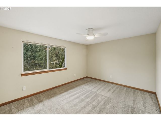 4387 Sw 94TH Ave, Portland, OR 97225