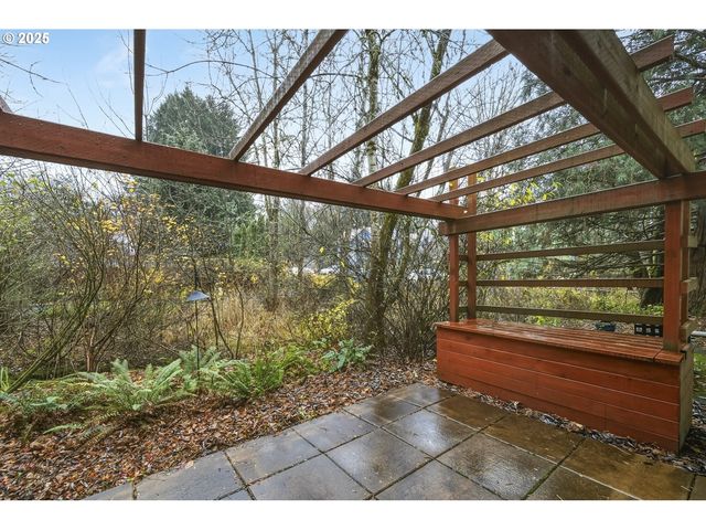 4387 Sw 94TH Ave, Portland, OR 97225