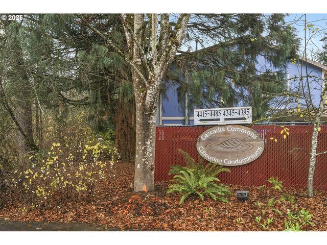 4387 Sw 94TH Ave, Portland, OR 97225