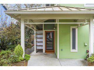 4387 Sw 94TH Ave, Portland, OR 97225