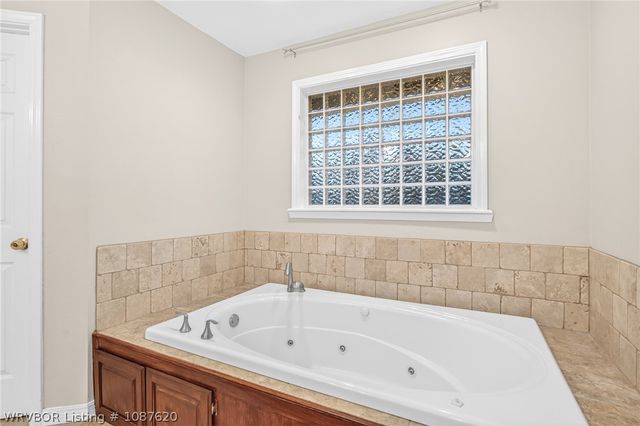 330 Duke Circle, Greenwood, AR 72936