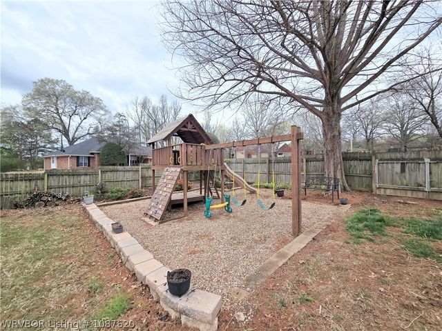 330 Duke Circle, Greenwood, AR 72936