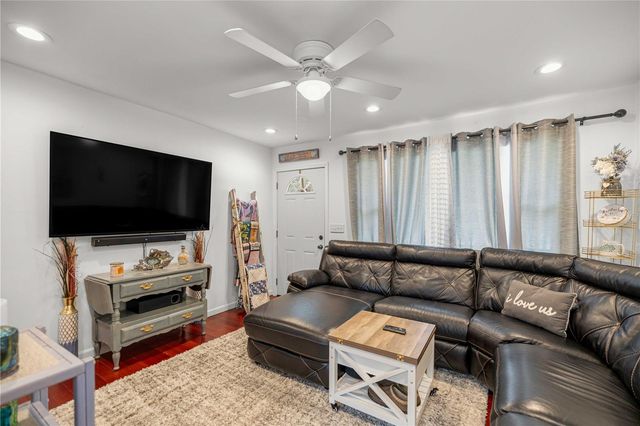 1512 NE 37TH STREET, Ocala, FL 34479