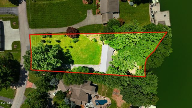 476 Baywood Drive, Piney Flats, TN 37686