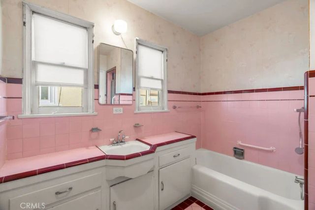 5732 Bowcroft Street, Los Angeles, CA 90016