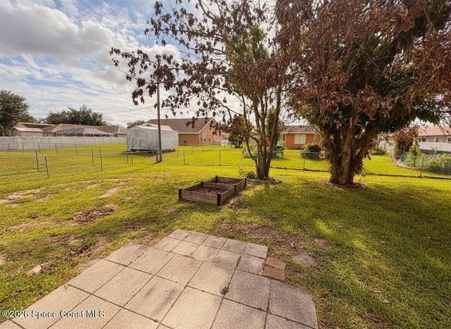 1629 Gadsden Avenue NW, Palm Bay, FL 32907