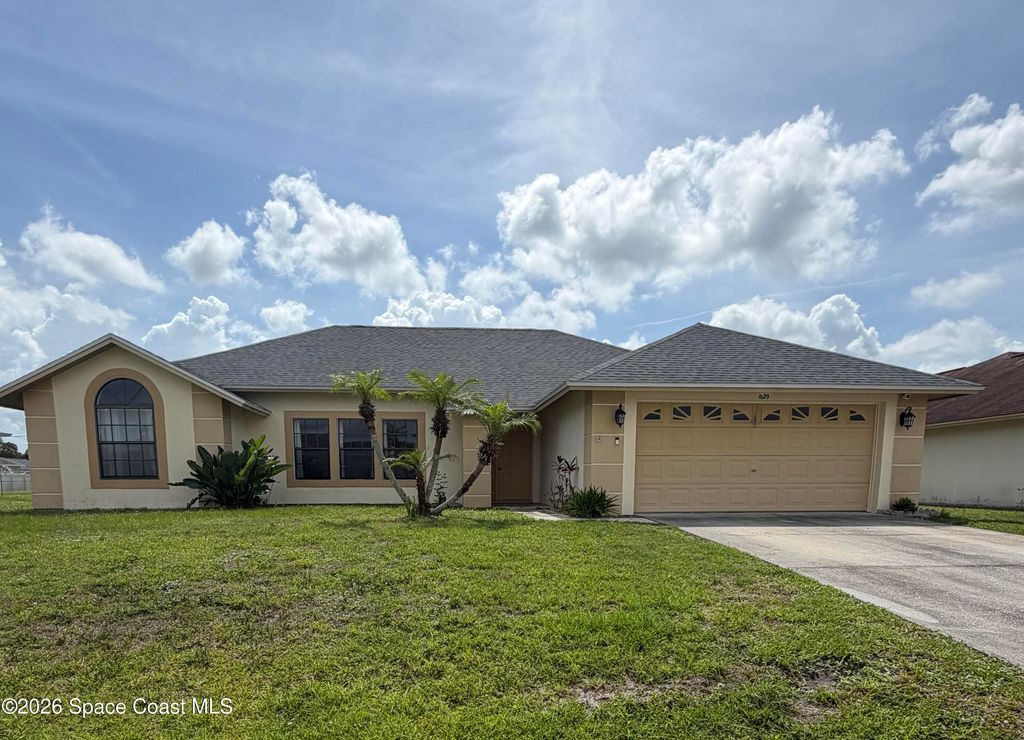 1629 Gadsden Avenue NW, Palm Bay, FL 32907
