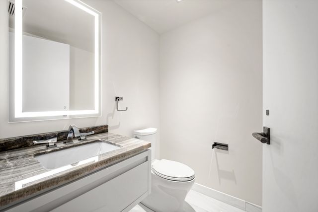 150 Seaport Blvd 10B, Boston, MA 02210