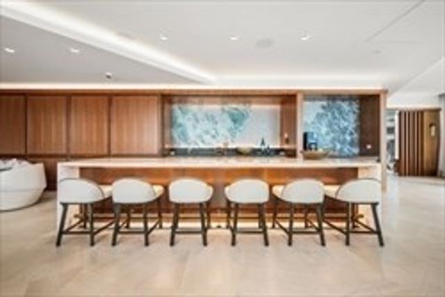 150 Seaport Blvd 10B, Boston, MA 02210