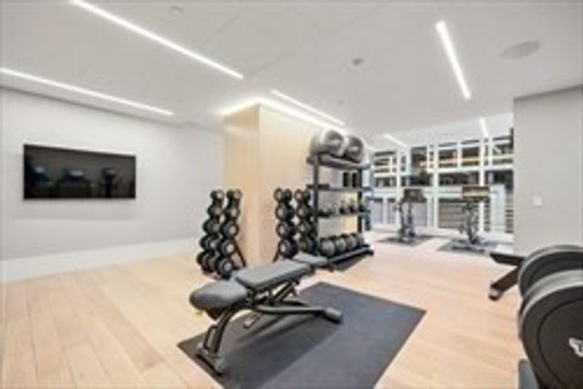150 Seaport Blvd 10B, Boston, MA 02210
