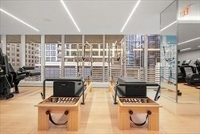 150 Seaport Blvd 10B, Boston, MA 02210