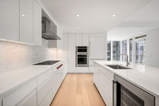 150 Seaport Blvd 10B, Boston, MA 02210