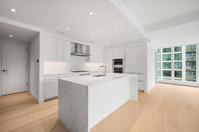 150 Seaport Blvd 10B, Boston, MA 02210