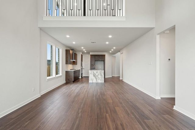 108 Bloomington Loop, Hutto, TX 78634