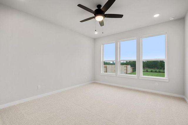 108 Bloomington Loop, Hutto, TX 78634