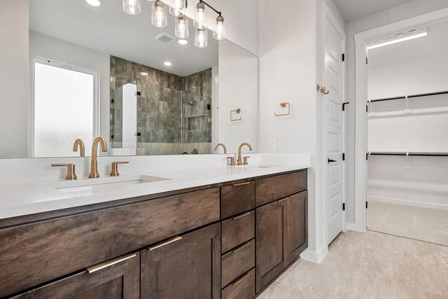108 Bloomington Loop, Hutto, TX 78634