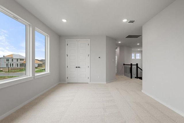 108 Bloomington Loop, Hutto, TX 78634