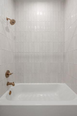 108 Bloomington Loop, Hutto, TX 78634
