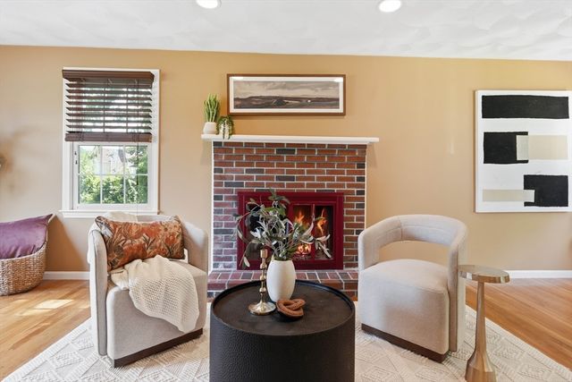 267 Beacon, Andover, MA 01810