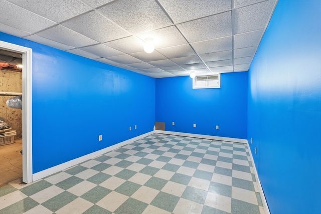 267 Beacon, Andover, MA 01810