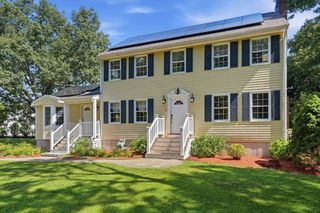 267 Beacon, Andover, MA 01810