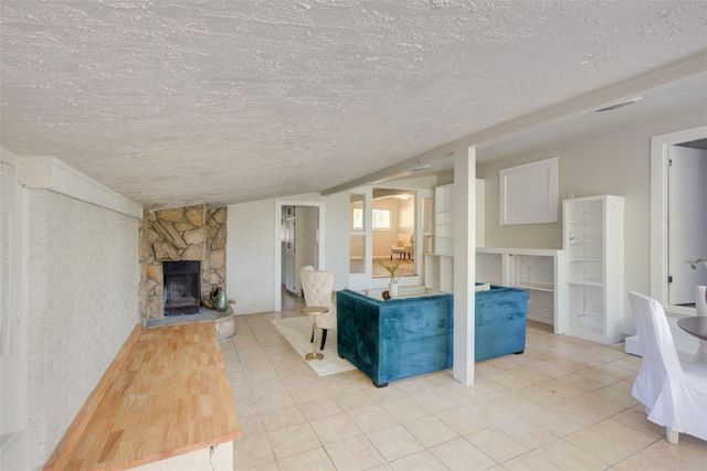 216 Camellia Street, Lake Jackson, TX 77566