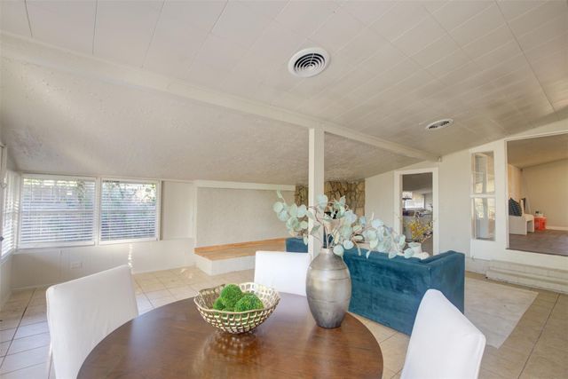 216 Camellia Street, Lake Jackson, TX 77566