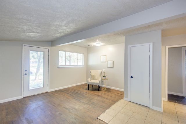216 Camellia Street, Lake Jackson, TX 77566