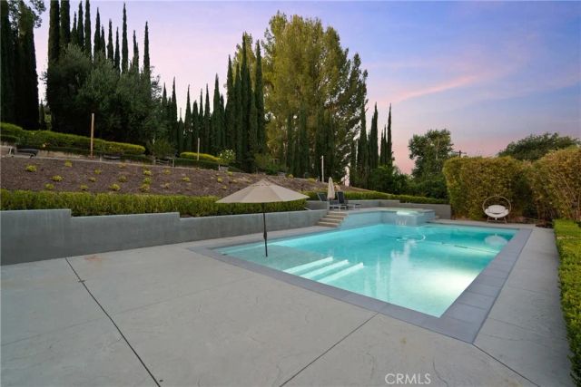 6013 Lubao Avenue, Woodland Hills, CA 91367