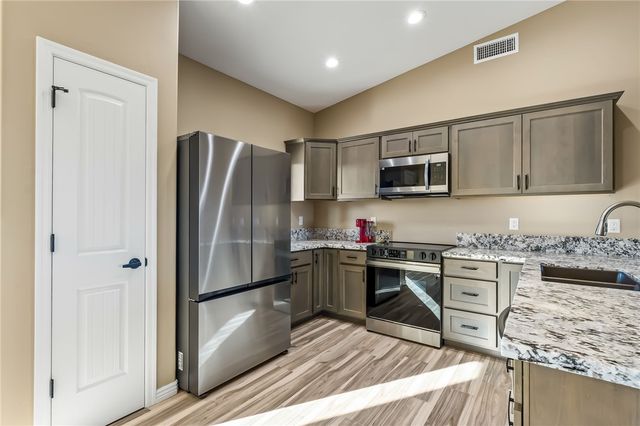 4792 Powell Lake Road, Topock, AZ 86436