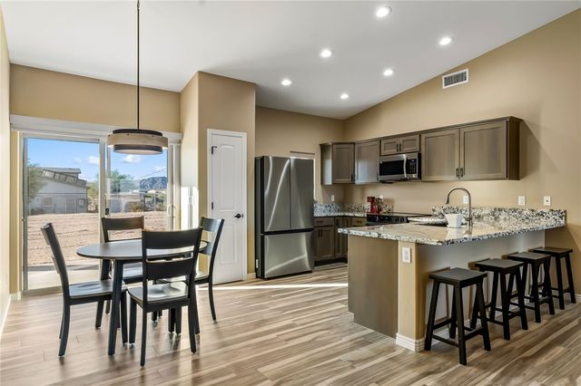 4792 Powell Lake Road, Topock, AZ 86436