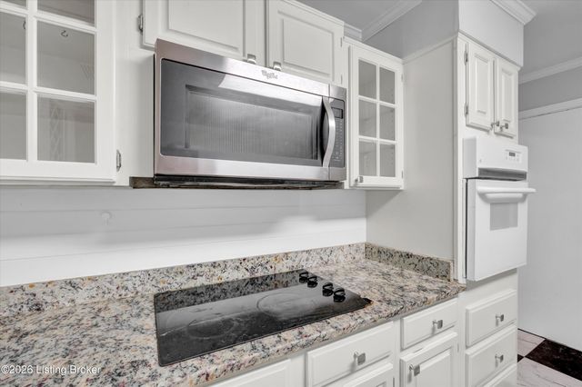 3112 Tremont Dr, Louisville, KY 40205