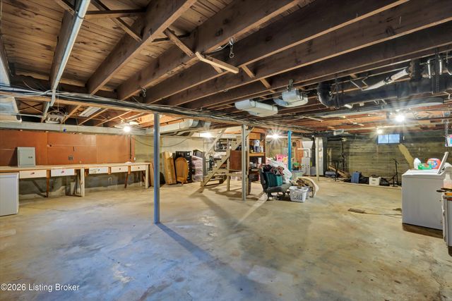 3112 Tremont Dr, Louisville, KY 40205