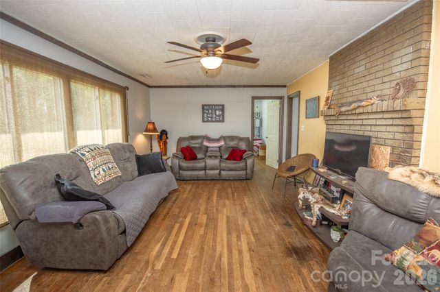 120 Mitch Road, Union Grove, NC 28689