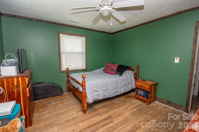 120 Mitch Road, Union Grove, NC 28689