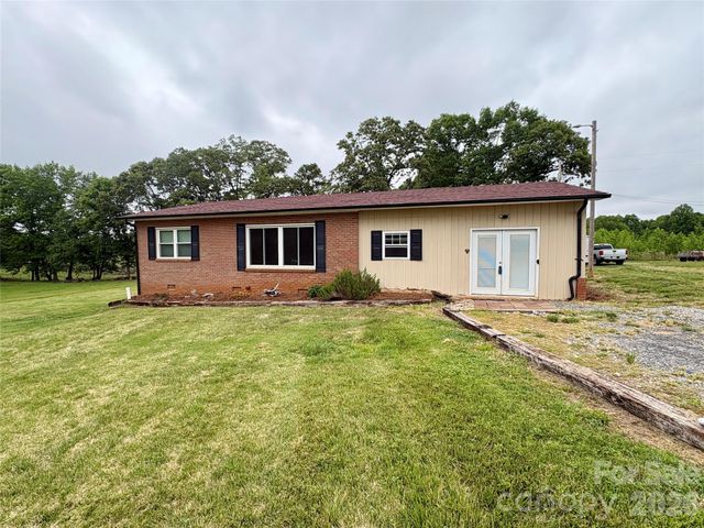 120 Mitch Road, Union Grove, NC 28689