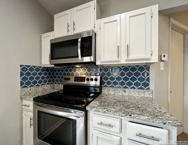 6026 Glacier Sun Dr, San Antonio, TX 78244