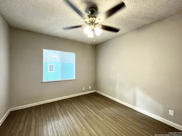 6026 Glacier Sun Dr, San Antonio, TX 78244