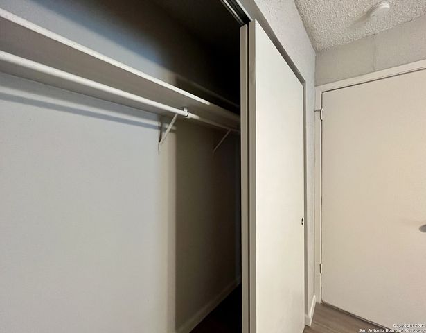 6026 Glacier Sun Dr, San Antonio, TX 78244